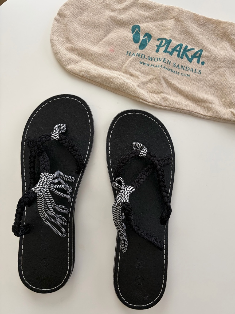 Plaka Oceanside Beach Hand-Woven Sandals with Black & White Braided Trim Size 7